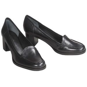 Bandolino Stacked Leather Pumps